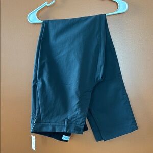 Old Navy Ultimate Slim Tech Athletic Built-in Flex pants Sz 32 x 32